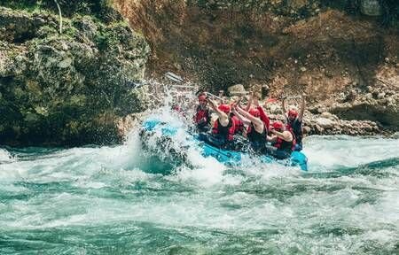 Reasons why summer is an exciting time to rafting