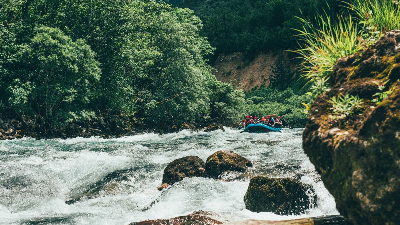 Summer adventure on the river Tara