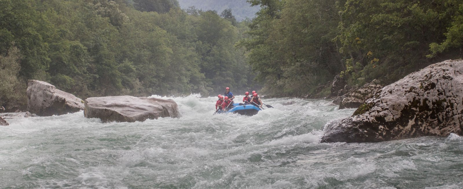 When is the best time to go rafting on the Tara